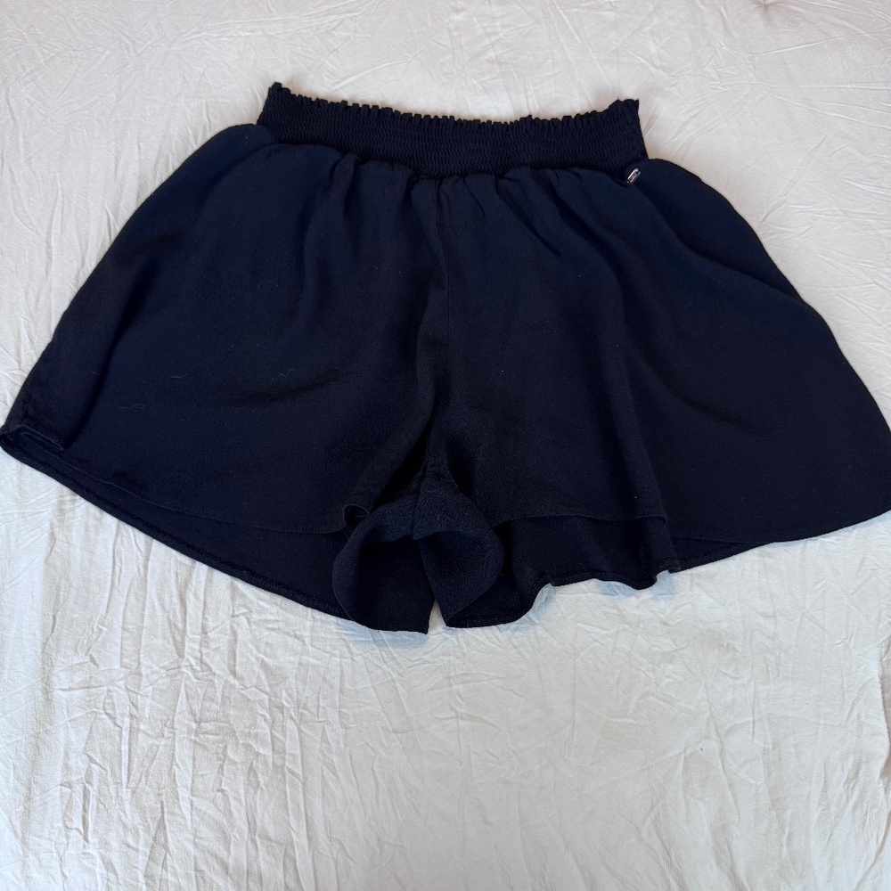 PINK by VICTORIA'S SECRET Relaxed Fit Thin Basic Elastic Waist Shorts - Small